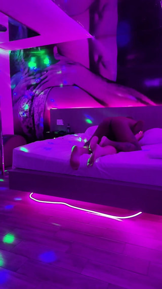 GottaLuvBB: Obisnuiti si scursi la Motel X
