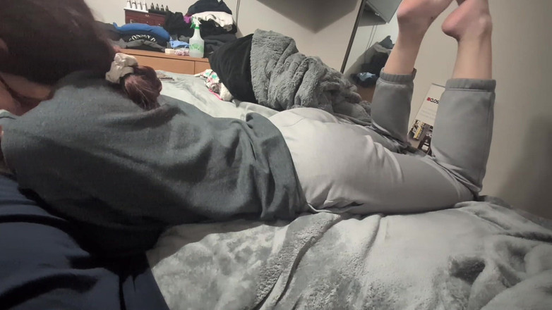 Mimiandevan: フェラチオ視点で妻の足を弄る