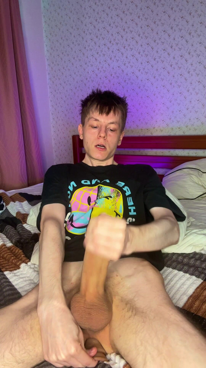 Morflot24: Obtáčím si obě ruce kolem mého obrovského ptáka, abych si...