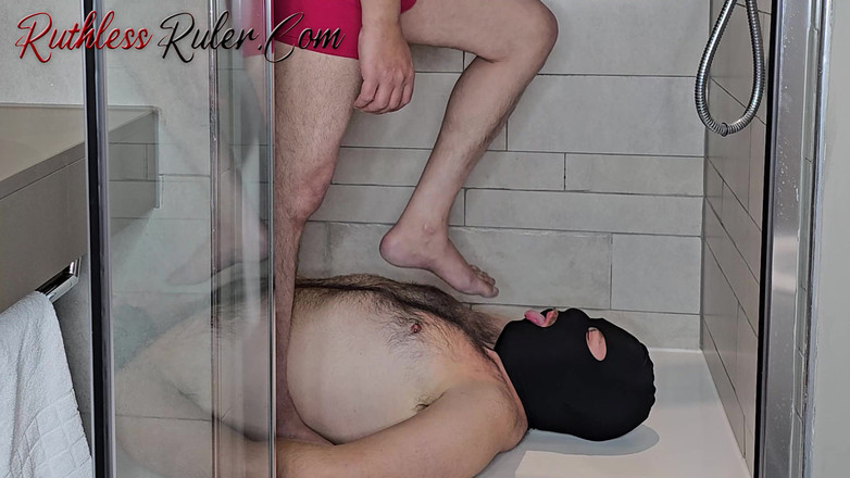 Ruthless ruler - maledom: Toilet Slave Training