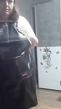 Black Lacquer Apron