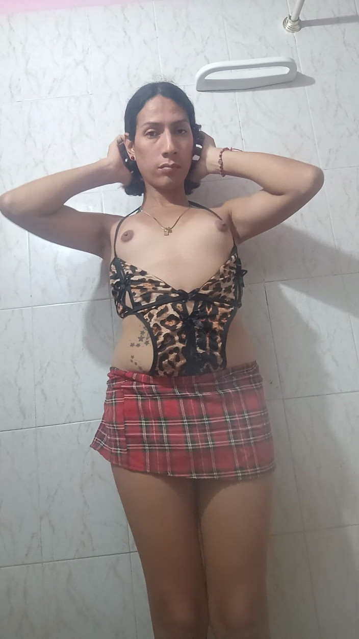 Femboy from Colombia: すべてを思い出すと記憶が活性化されます
