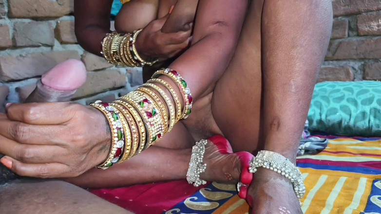 Sumang studio: Indian Husband Wife Ki Romantic Sexy Videos.suman Bhabhi Apne Pati...