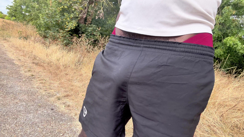 MrMagicDevil: Anche Con La Biancheria Intima, Quel Rigonfiamento È Certamente Sporgente....