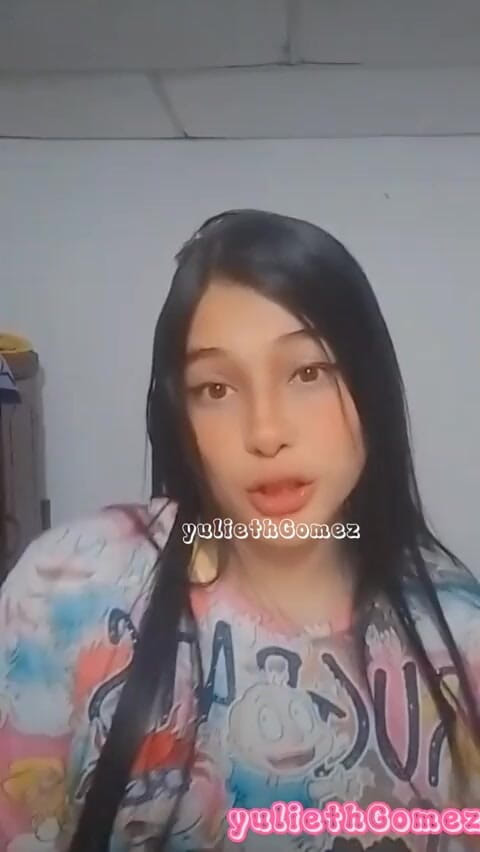 Yulieth Gomez: Ragazza di 18 anni chiede al suo amante di scopare il...