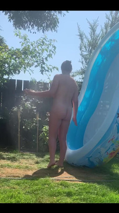 Keira_xxxxxx: Hari Panas Memerlukan Bunyi Penafian Pancuran Mandi Sejuk Disunting Untuk...