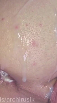 J’ai Espionné Une Tapette Et Je L’ai Baisé Sans Capote, Avec Des Grosses Bites Et Beaucoup De Sperme !