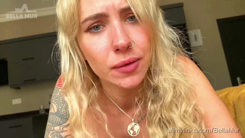 Bella Mur: Slutty wife anal fucked on vacation