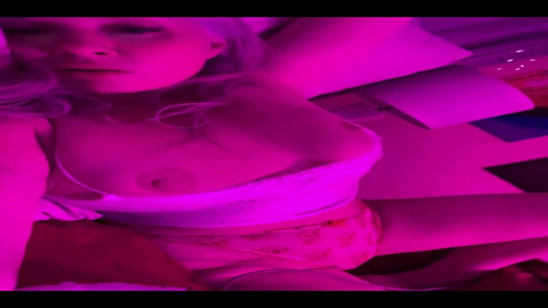 PaintedRose: Hecho para mí cuerpo a cuerpo