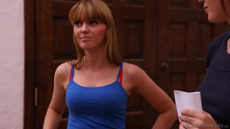Girlfriends Films: Marie mccray lagi asik scissor setelah ngentot sama pacarnya