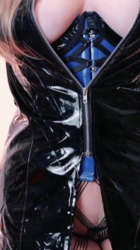 Pvc long coat tôn sùng