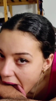 阿根廷女孩sabrina知道她在吹箫！
