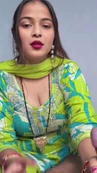 Newly Married Bahu Wants to Learn How to Give Perfect Blowjob...sasur Bahu Hindi Close up Blowjob Video.