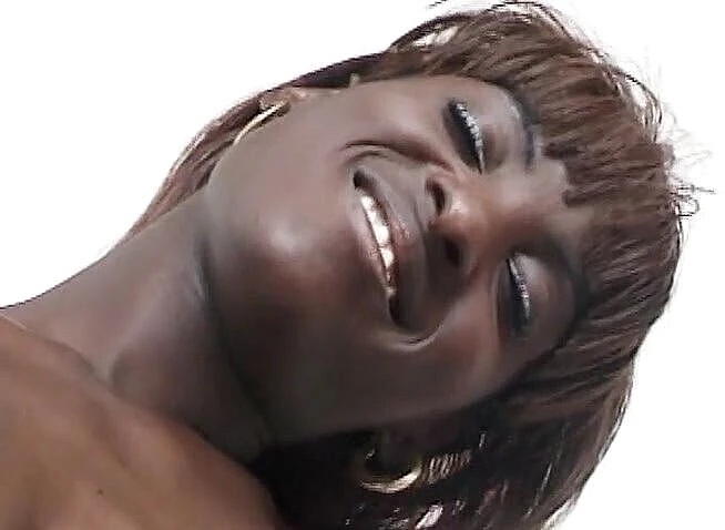 Dark Extreme: Hot ebony MILF enjoy in white big cock