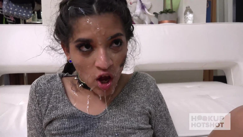 Hookup Hotshot: Sexy Latina Gabriella Lopez dostává vymrdaná záda!