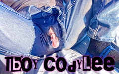 TboyCodyLee: Tboycodylee pamer toket dan kontolnya sambil imut