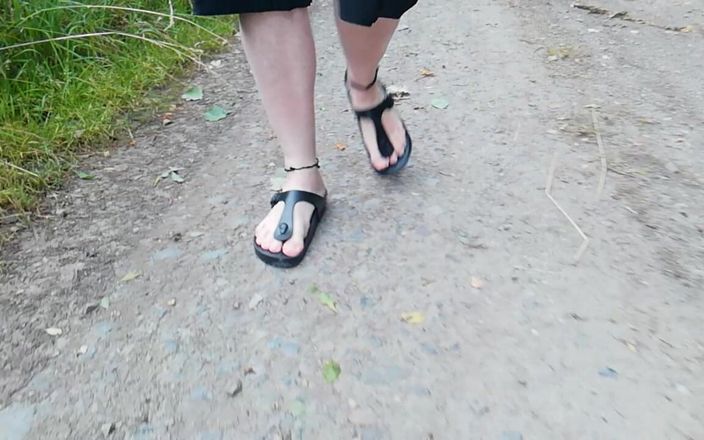 Carmen_Nylonjunge: Promenade dans la nature à Birkenstock