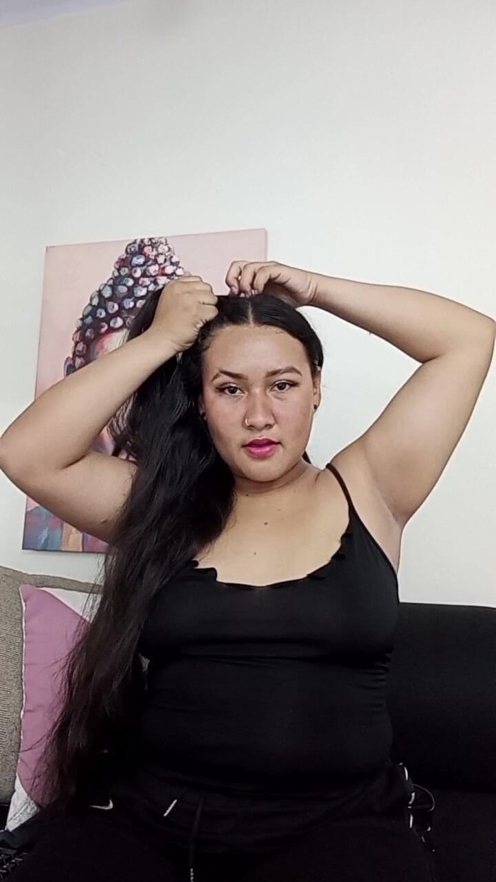 Tiny Owens: Miluji, když mě vidí, zatímco mě šukají, chci, abys mě ošukal...