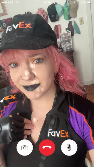 lilredvelvettt: Facetiming a tu ex novia