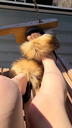 Raven Willow: Spring Feet furry diabilder