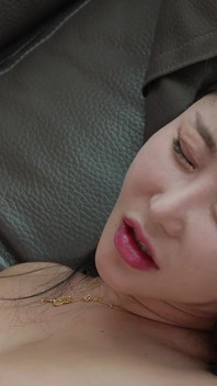 火热的出道！肉感美丽女子杰伊