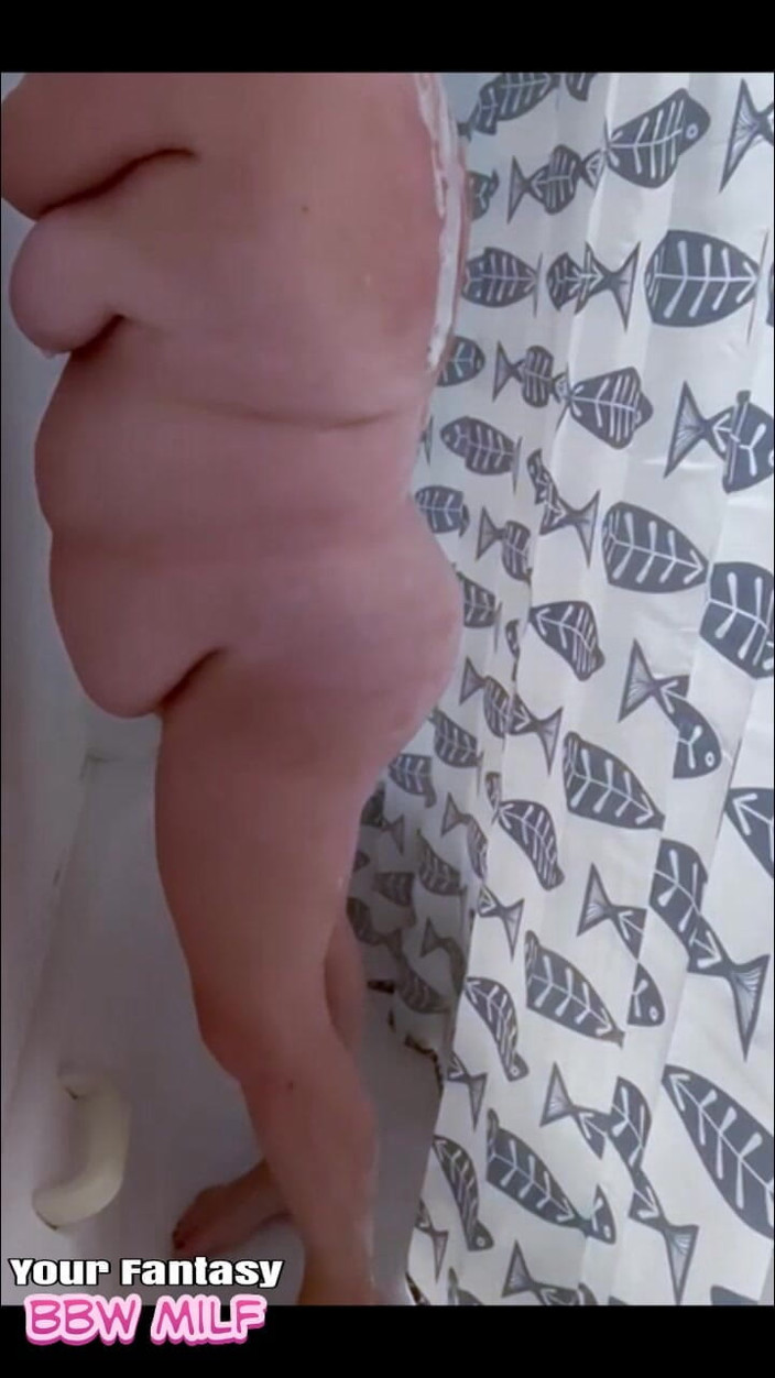BBW_Wife: Cam rahsia menangkap ibu tiri montel melancap pepek berbulunya di...