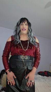 Is It True That Hot Young Men Love Granny Tranny's?