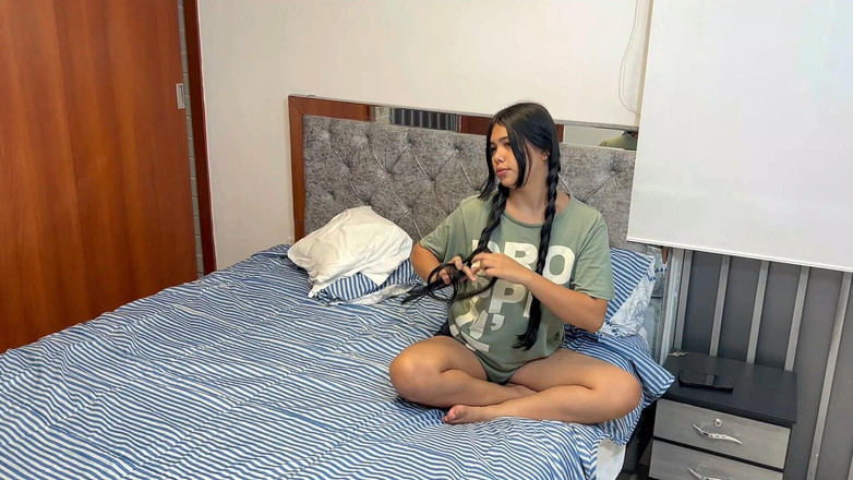 zacymaddy: Nevlastní bratr, nesundej mi košili, pod ní nic nemám.!!