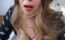Mrs Wetslavs: Chubby Neighbor Loves to Tempt You