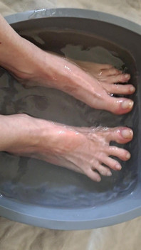 Simp to My Veiny Feet Soaking in a Foot Bath
