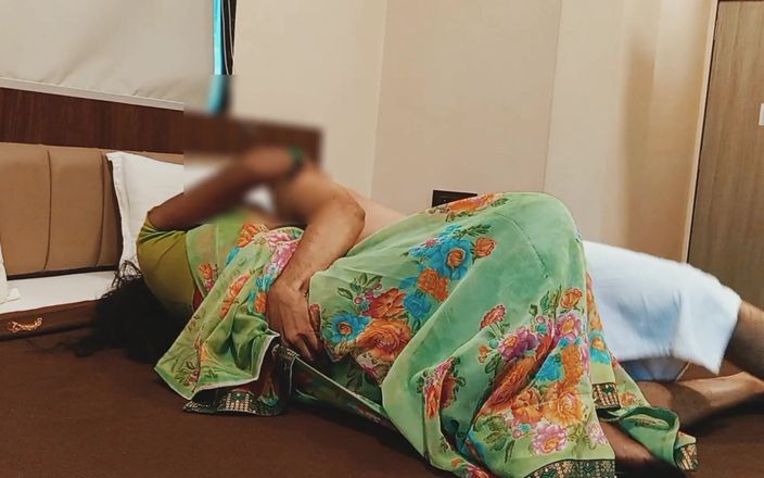 Harder299: Caliente amateur india madrastra en sari follada por joven