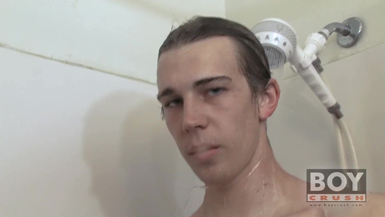 Boy Crush: Show de ducha sensual de Patrick