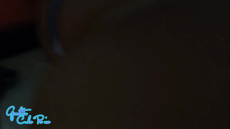 Gordita Culo Rico: Gran culo penetrato dal figliastro, la troia ama farsi scopare...