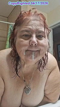 Ateşli Bir Tıraşsız Hemşire Vicki Kuruduktan Ve Başka Bir Bakım Yaptıktan Sonra
