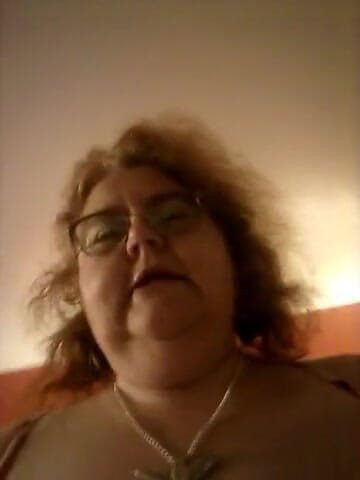 BBW nurse Vicki adventures with friends: Jururawat Vicki mengusik peminatnya dalam stoking