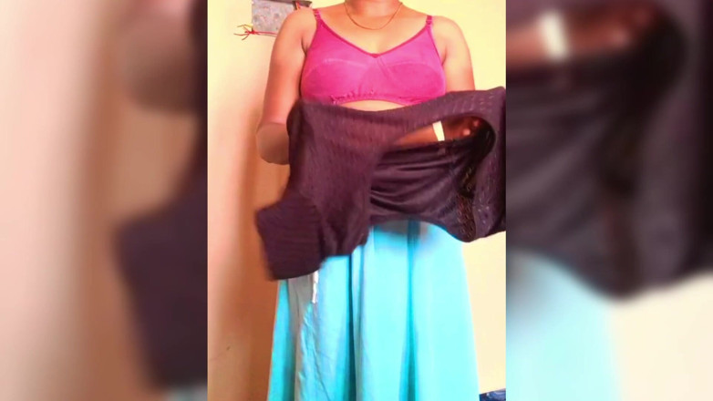 Ammukutty88: Ammu Převlékání Nighty do Saree Velká Prsa Ammus Prsa Show
