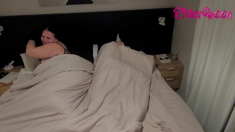 Riderqueen: Stepmom Sharing Bed Stepson - Video for Fans MILF BBW