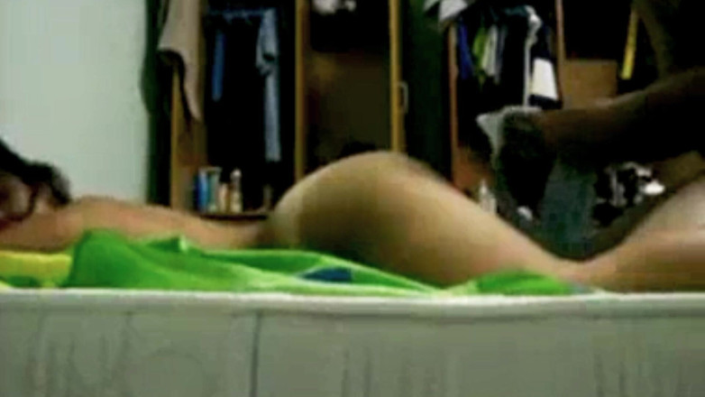 Couple Masti: Індійська перша сексуальна подруга займається сексом зі своїм хлопцем в офісі