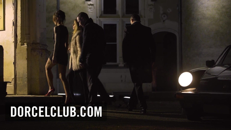 Dorcel Club: The busty MILF offers herself to 2 men