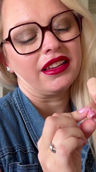 Long Nails Tapping Fetish Asmr