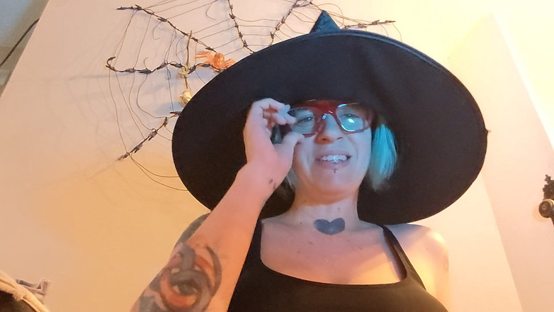 Geeky Femdom: Cadı Jessica Sph