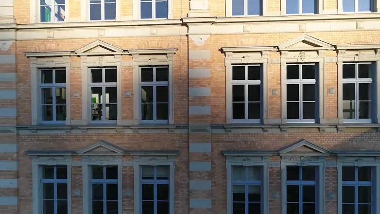 Purzel Official: チンポを私に突っ込んだらリラックスします、と医者は言います