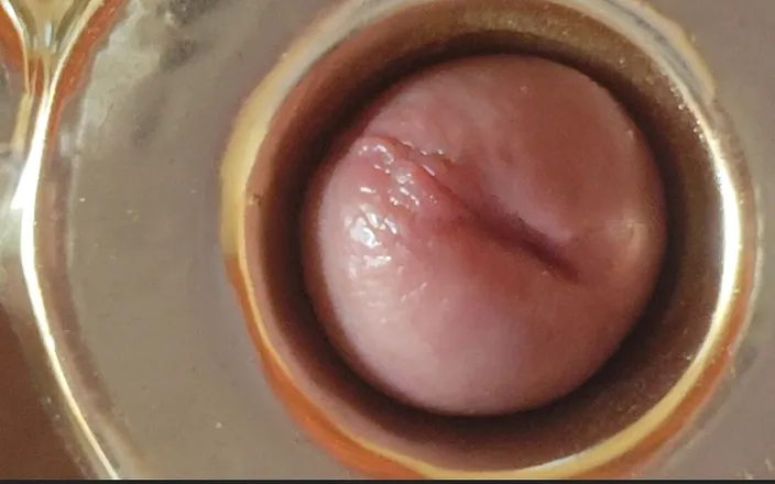 Straight Daddy Club: Boy Close up Tight Uncircumcised Glans Excited