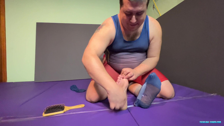 Ticklish Chubs: Matt chatouille le gigglemeister