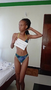 Magere Meid Uit Mombasa