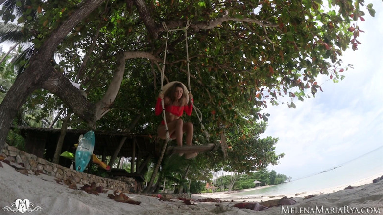 Melena Tara: Sex on the Beach