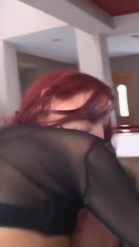 Misty Magenta fodida duro em sua bunda redonda perfeita!