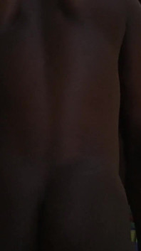 Han käppar förbereder sig redo att devore mig