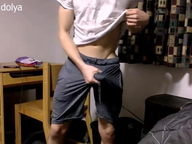 Big dick man: I masturbate my dick in shorts so that my stepcousin...