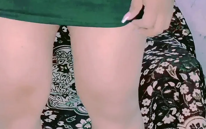Afsana: Luran Taylor Handjob